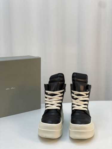 厚底 超酷潮鞋 机车靴 Rick Owens-24FW 厚底 RO 系列 牛皮系列 高品质 男款10 黑色牛皮 Rick Owens 到2024至今的大热款 懂