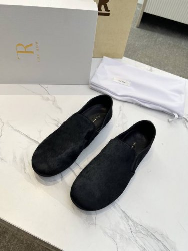 高品质出厂 The Row 慵懒奶奶鞋 极简风圆头一脚蹬乐福鞋平底单鞋 柔软超舒服 法式优雅气质在线、高级又时髦，可盐可甜，文艺又气质！四季可穿的单品，好穿又好