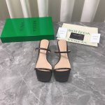 工厂p价p 顶级高端版本 代购品质 原版开发 Bottega Veneta Ss新品爆款夏季方头中跟凉鞋Knot穆勒凉拖女鞋 Bv新款纯跟钢鎏金绳结中跟抢手大爆