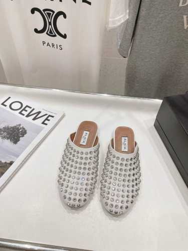 高版本出厂 独家新品 Alaia 阿莱亚25Ss 走秀款平底芭蕾舞鞋 最近超火的一款平底鞋 章小蕙同款 甜酷芭蕾风 人气超高的一款芭蕾舞鞋，浪漫又迷人 舒适百搭