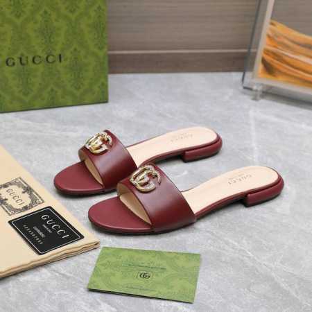 独家顶级版本 Gucci古*驰2025春夏最新爆款凉拖鞋系列 圆头纯色钻扣后空凉鞋 最新双G水钻饰扣原单品质 原汁原味的欧式风格，上脚非常完美穿搭上配此鞋，优雅 - 点击图像关闭