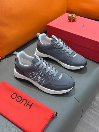 商品名称 Boss 波士 实价 正规码数: 38-44 休闲鞋 商品材料 精选 牛皮鞋面 舒适羊皮内里 原厂大底