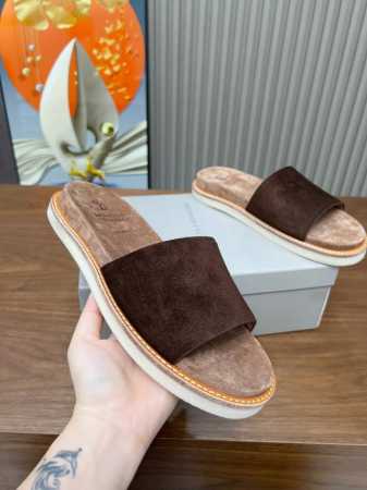 BrunelloCucinelli 。B C情侣款面料：进口牛皮绒。里料：进口牛绒，上脚美观大方，百分百原版开发。原版包装，黑色，咖啡色，卡其色男装码数39 4 - 点击图像关闭