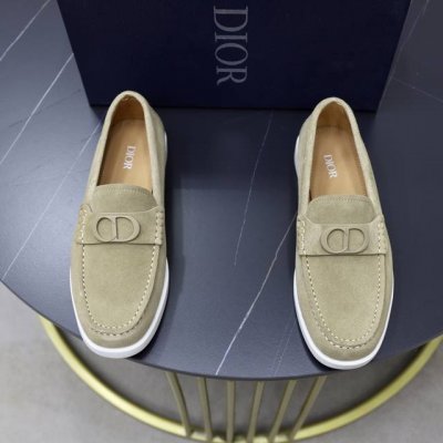出厂价Pp： 品牌：迪奥Dior 标准码：男码38 44 45可以定做 等级：官网同款 材料：原版牛皮拼接 牛皮内里 原版Tpu耐磨柔软大底 款式类别：休闲运动