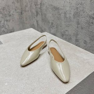 bottega Venet* 葆蝶家Bv最新款Sofia系列 芭蕾舞鞋 以意大利顶级工艺为灵魂，Bottega Veneta芭蕾舞鞋重新定义了现代女性的足尖优雅