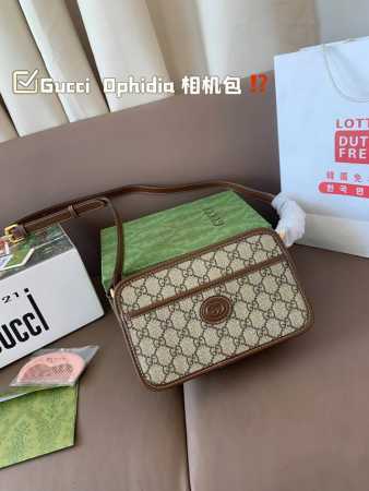 Gucci Ophidia 相机包 这个款复古韵味特别浓，对版五金 原版内里！上身效果也超赞，主要以精致特别的五金来提升整体质感。尺寸22*14 配飞机盒全套包 - 点击图像关闭