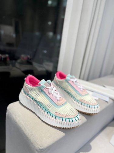 2054春夏chloe 克洛伊Nama sneaker彩虹系列运动鞋、容祖儿和孙怡宋茜明星同款、原材料是可再生物料制作、全手工缝马克线、肉眼可见皆是手工制造、环