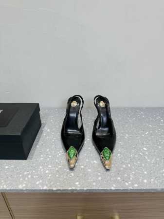 Saint Laurent 圣罗兰 25ss春夏新品 宝石尖头高跟鞋 凉鞋 单鞋 优雅大气高跟 淡淡的夏日里怎么少得了一双仙 各种小搭配起来 完全不挑脚型哦 通 - 点击图像关闭