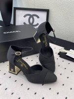 Chanel新款玛丽珍凉鞋 顶级版本 拥有香家特色优雅名媛气质 原版进口羊京鞋面 内里脚进口羊皮 意大利真皮大底 Size:35-39 40 41定做不退换