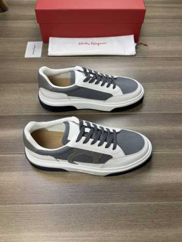 Ferragamo 菲拉格慕 -高端品质 原单 -鞋面：纳帕小牛皮、品牌帆布布匹、鞋身车缝品牌Logo -内里：品牌帆布，垫脚；水染牛皮 -大底：橡胶发泡；双色