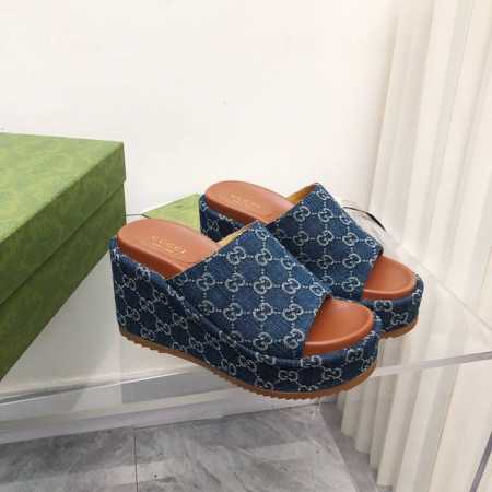 Gucci 古奇 官网最新款高版本限量款 厚底坡跟拖鞋 顶级品质发售 购入正品开发 . 材质.工艺与原版一致 鞋面 原版提花工艺 内里 混种羊皮 大底 意大利私 - 点击图像关闭