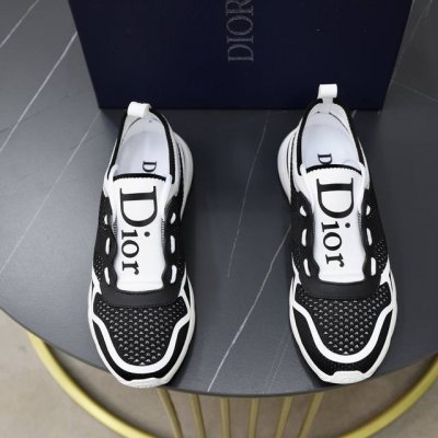 出厂价Pp： 顶级原单 Dior 迪奥 -高端品质 原单 -鞋面：进口双层针织、鞋舌品牌塑胶Logo -内里：垫脚；柔软 高韧性布匹 -大底：原版轻便耐磨 橡胶