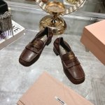 出厂 MiuMiu 缪缪25ss早春走秀新款一脚蹬懒人鞋玛丽珍芭蕾舞鞋 高跟单鞋 官方春夏走秀新款，时髦百搭 即可咸又可甜 一点也不磨脚 无论光脚穿还是搭配袜子