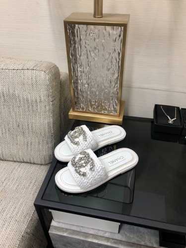 出厂价 顶级 品质 .小香2024钻面蜜儿拖鞋 进口意大利真皮大底 编织鞋面施华洛世奇钻扣 羊皮内里 垫脚 Size:35-41 40 41定做不退换 原版包装