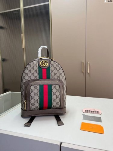 配木梳+小镜子 Gucci 酷奇Ophidia 老花双肩包 配色简直一绝 日常通勤，出门旅行必备哦 K-01尺寸24×28