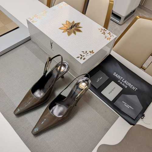 SAINT LAURENT ” SYL圣罗兰 顶级版本25SS众明星网红追捧的三角锥体细高跟，电镀金跟穆勒拖鞋。SYL 2025官方VIP 贵宾版金花磁铁盒 认