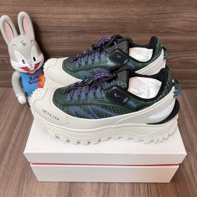 590 顶级版本Moncler盟可睐Trailgrip网布系带圆头低帮运动休闲鞋白绿色。 码数：36-46码 编码: I209A4M00230M2058 全套得