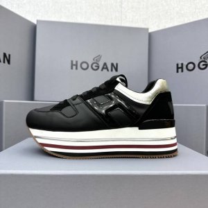 hogan 度假系列新款顶级版现货发售 松糕厚底顶级版 都市新潮休闲风 各明星 博主推荐 时尚百搭风格百变！原版楦型 原版大底一比一为你打造 值得推荐！ 鞋面采