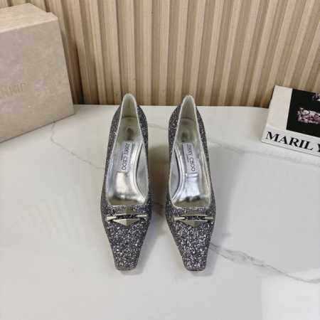 高版本Jimmy Choo 4 春夏新品爆款 乐福单鞋 高跟 系列单品 -超级A的一款啊！美得让人窒息！镂空设计给人以一种很神秘的感觉，奢华又不失低调 不管是衣 - 点击图像关闭