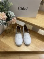 P290 品牌:Chloe 品名:Chloé 女士休闲鞋 颜色:黑色，白色，蓝色 产地:西班牙 码数36-41 适用人群:Women