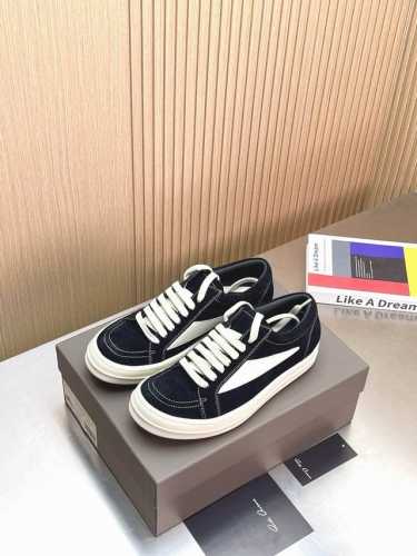 男+10 Rick Owens 欧文斯经典休闲板鞋 原版购入开发.所有的材质都与原版一致！ 经典复古及时尚美感融于一体。非常具有高街帅气风格，比平常的单品多出了
