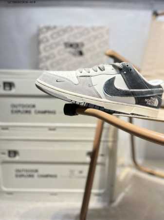 Nike Sb Dunk Low“北面联名” 周年高端定制 低帮休闲板鞋 定制鞋盒 超高清洁度 皮料切割干净无任何毛边 细节完美Dq1098 Qz7660923 - 点击图像关闭