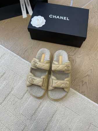 发泡大底版本 Chanel 24新款羊毛魔术贴凉鞋系列 秋冬羊毛系列版本 高版本 内里全羊毛 Size:35-39 其他码数定做 - 点击图像关闭
