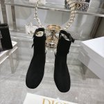 出厂 迪奥 DIOR 24年新款凉靴款烤漆 CD字母跟加皮带扣拉链靴子 上脚特别飒 材质:鞋面进口漆皮+羊皮垫脚+意大利真皮大底+原版开模 size：34-41