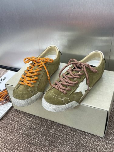 工厂p价p golden Goos* 2025春夏新色平底系带德训休闲阿甘女鞋 Ggdb 经典圆头拼色字母Logo做旧滑板内增高运动鞋 材质 鞋面原版定制小牛皮