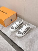 Lv路易威登 Lagoon Sneaker 25Ss春夏新款 丹宁牛仔帆布鞋 春夏限定 真的有人可以拒绝这么可爱的鞋子吗 牛仔面料真的太适合夏天了颜色清爽又很轻