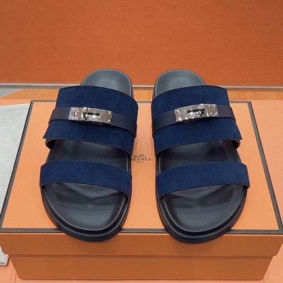原版1:1顶级版本 代购级别 H家 2025春夏新款 Hermes爱马仕最近火到不行的情侣款二舅鞋- 凉鞋,搭配各种彩色袜子 潮爆了 鞋面 进口皮 内里 进口羊