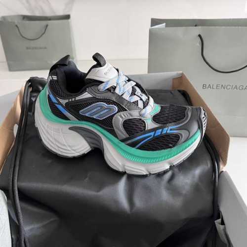顶级版 顶级版本Balenciaga： ￥ 巴黎世家10Xl系列 情侣款老爹鞋 白蓝。 原版购入开发 做货 Balenciaga 整体鞋型汲取了Balencia
