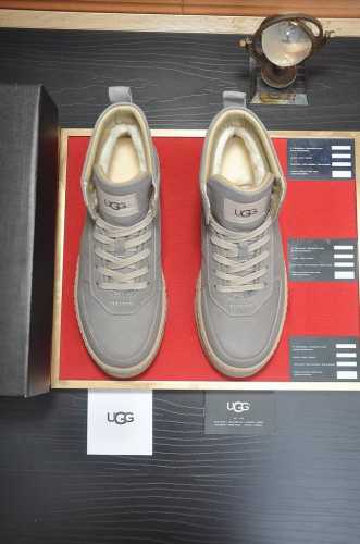 UGG 全羊毛内里 顶级高端品质皮毛一体保暖雪地靴来自澳洲温暖奢侈品牌男鞋，UGG-5877官网同步、采用进口牛皮制作，精心缝制而成..进口橡胶发泡大底 舒适、