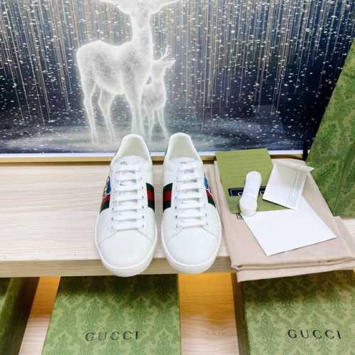 出厂女 男 整个系列价格一样 牛皮面料 牛皮内里 牛皮垫脚 真蛇皮防伪线 香味大底 升级芯片 豪华包装。。全部东西跟正品一样。码数:35-46