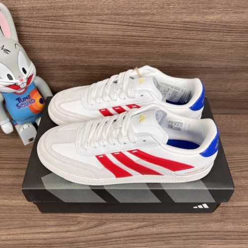 adidas Predator 24 League Low Freestyle 圆头 舒适 防滑耐磨 足球鞋 白色。 货号: Ig8974 码数:36-45码！