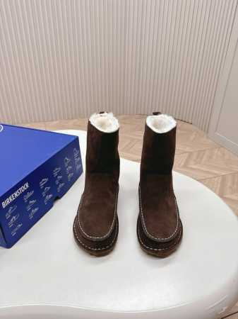 脖肯Birkenstock 2024秋冬 新款厚底羊毛雪地靴 非常简约大气的设计 秋冬怎么搭配都好看，完全没有笨重感； 温暖舒适的靴筒，搭配帅气机车风格，兼具了 - 点击图像关闭