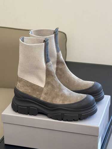 代购品质 brunellocucinelli fw24 new arrival～ bc24秋冬切尔西短靴，羊毛袜子桶，小腿触感柔软舒适，特别舒服！ 前侧bc经典