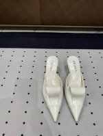 原版开发 顶板品质 ★面料 开边珠 内里 羊皮 鞋底 意大利牛皮底 优雅风格 创造不一样的感觉 跟高 5Cm 专柜包装 简约气质款式！ 市场顶级 Show Bd