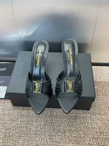 工厂p价p Saint Laurent paris 圣罗兰2025春夏新款高跟女鞋 Ysl字母Logo五金扣明星同款圆头细跟一字拖露趾凉拖鞋 材质:鞋面进口混种