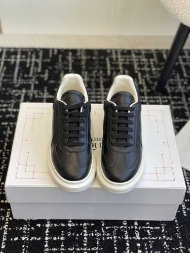 代购级 24ss 麦昆最新款 AIexanderMcQUEEN 运动 女款 男款 做市场最顶级的版本和质量 Alexander mcqueen 网红明星爱穿爆款