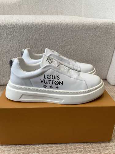 牛仔布 皮面 Louis Vuitton 26ss 春夏新款 路易威登 男款小白鞋 休闲鞋 运动鞋原版9650 购入 开发做货，驴牌LV路易威登为中国传统七夕节