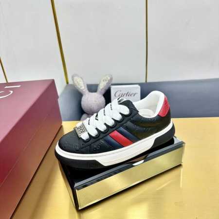 顶级版本 GuCci 最新2024早秋经典ACe系列厚底面包鞋红绿织带P r o情侶休闲鞋G G运动板鞋顶级高端品质原版购入开发，匠心打造 面 料：进口丝绸牛皮 - 点击图像关闭