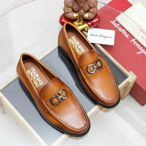 工厂价 菲拉格幕 Ferragamo 新款男士休闲套脚鞋官网原版1:1开模，原单品质做工精细，高端奢华鞋面采用进口意大利丝光牛反毛皮内里橡胶耐磨防滑大底，穿着透