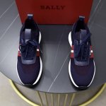 出厂价Pp： Bally巴利原厂货，男士春夏休闲运动懒人穿脱一脚蹬，专柜在售新款，采用进口飞织透气鞋面，面料柔软细腻舒适透气，鞋面饰以B家经典字母Logo设计，
