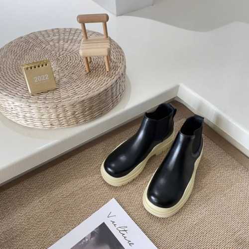 出厂 Bottega Veneta 顶级专柜 官网同步 Bv葆爹天团全系 经典矮筒 中筒靴 真正的经典 永不过时 葆爹穿搭 时尚最前沿 原标 原盒 正确版本 进