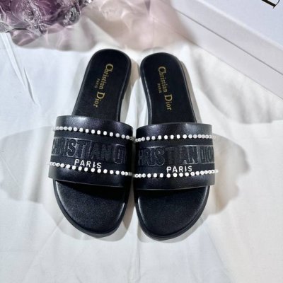 橙子出厂价p dior 迪奥春夏新款 珍珠刺绣平底拖鞋 休闲凉拖 一字拖 码数 35-42