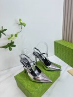 出厂 2025 Sss新款报到 Gucci 古*奇 原单品质 原汁原味的欧式风格 上脚非常完美穿搭上配此鞋 优雅大方 晶莹剔透 无论种各配件材质 都是家独一比一
