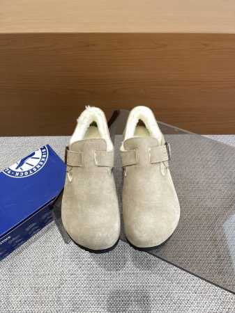 Birkenstock 秋冬经典款 勃肯拖毛里 自带优雅气质 轻松拿捏绅雅格调 进口皮毛一体鞋面 原版开模大底 澳大利亚进口羊毛里 码数：35-40 40定做 - 点击图像关闭