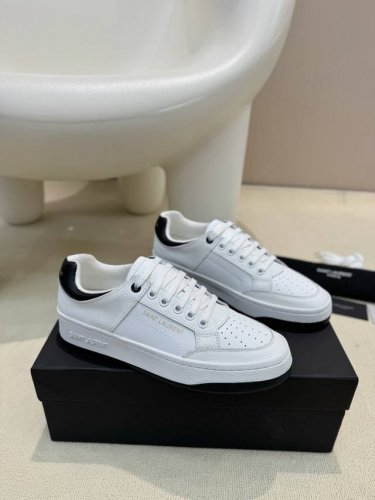 出厂价Pp： 情侣款 独家开模版本 Saint Laurent 圣罗兰 Sl61春夏最新爆款休闲系列 原版购入 一比一复刻 ，新鲜血液注入加休闲复古的设计，超好