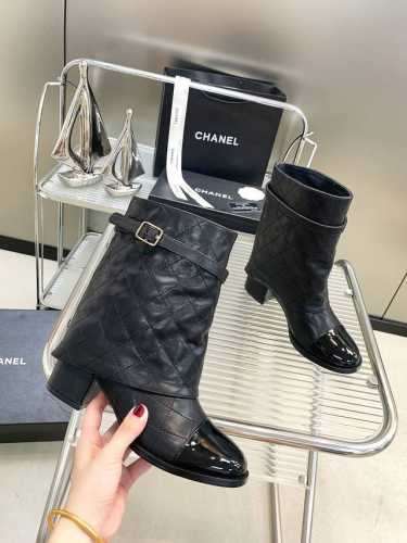 出厂价 CHANE*｜小香24P秋冬新品 菱格粗跟裤管靴 独家正版开发 完美复刻原版这款超多网红博主穿搭 时髦感爆棚不要觉得穿靴子有点早 时髦的宝宝都在秀了绝对